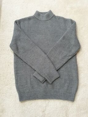 Men's NWT H&M Heavy Sweater, Size S
